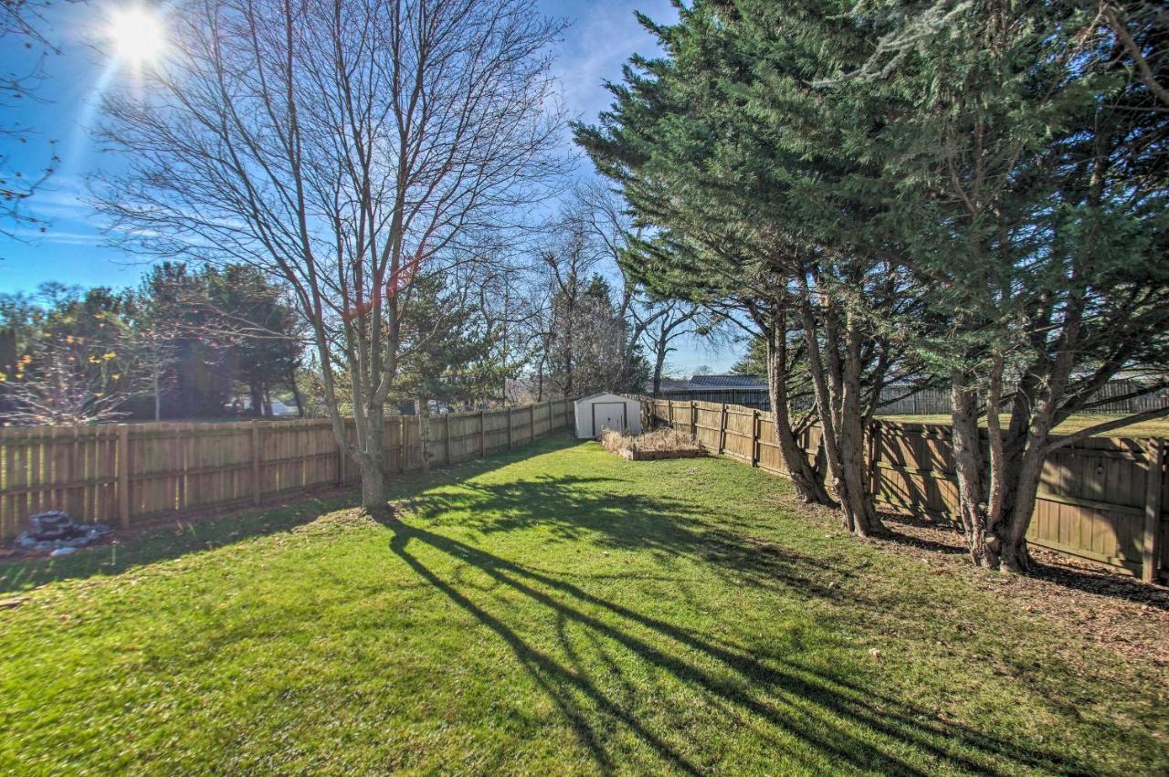 Central Harrisonburg Home With Fenced-In Yard! Exterior photo